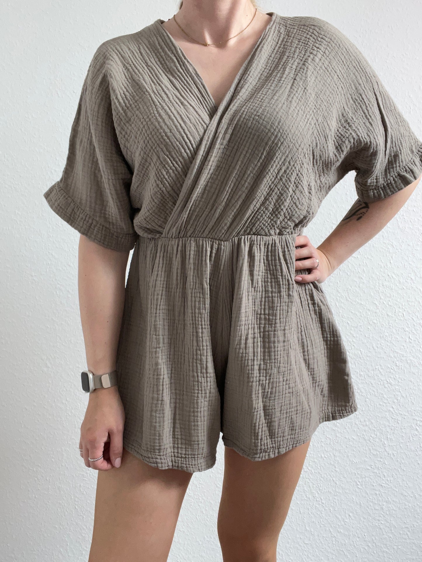 TSHIRTARM MUSSELINJUMPSUIT VERSCH. FARBEN