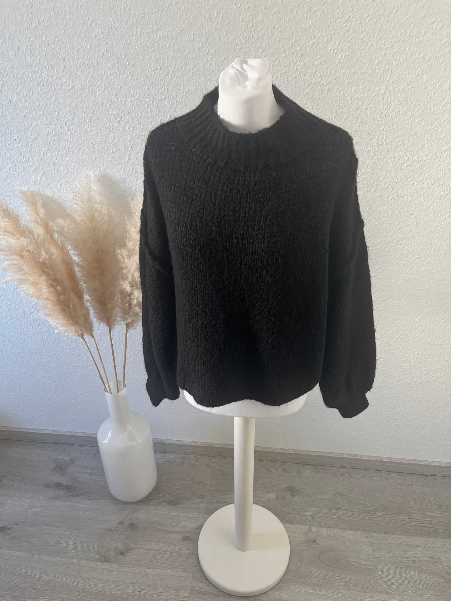KURZER PULLOVER MARA - VERSCH. FARBEN