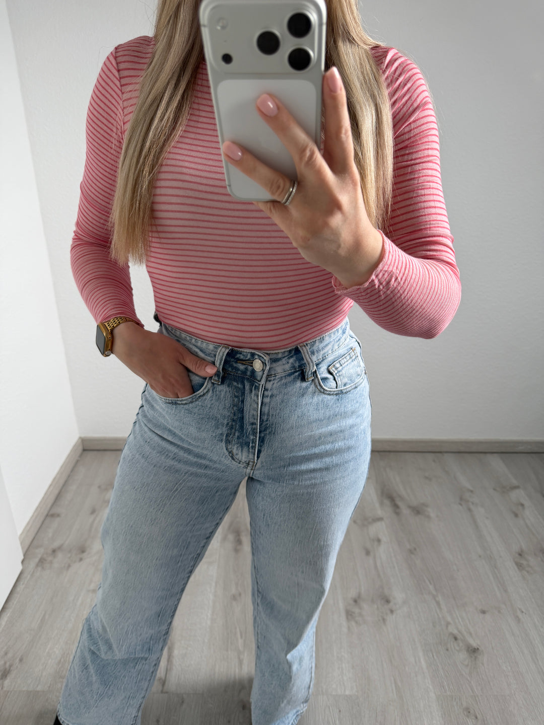 WIDE LEG JEANS