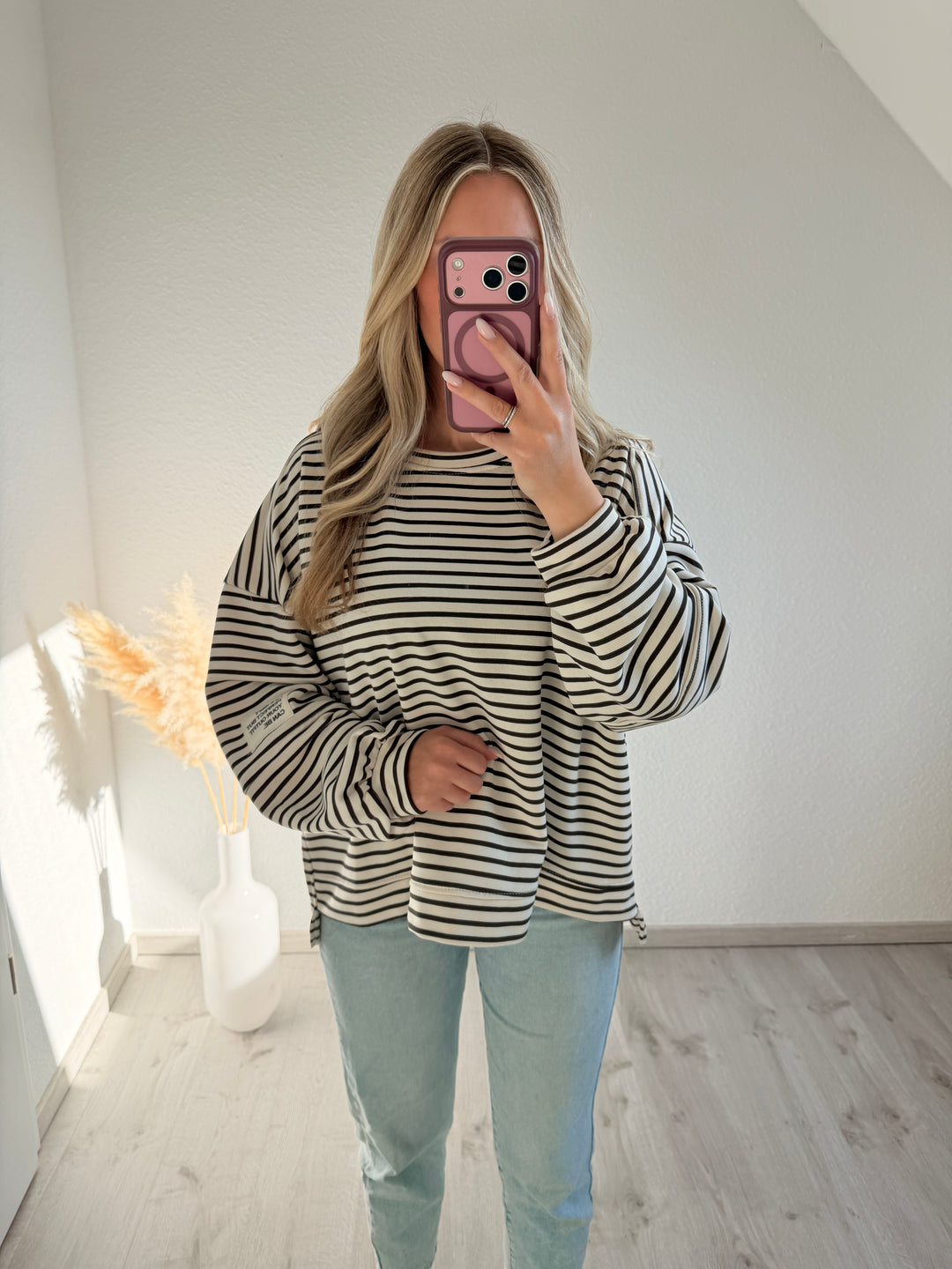STREIFENSWEATER MIT PATCH