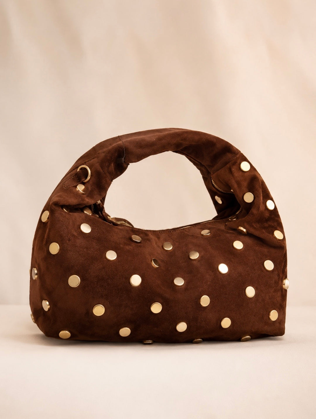 SCHULTERTASCHE MIT NIETEN