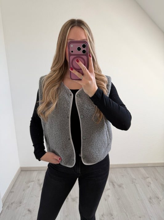 Teddyweste mit Knöpfen (versch. Farben)