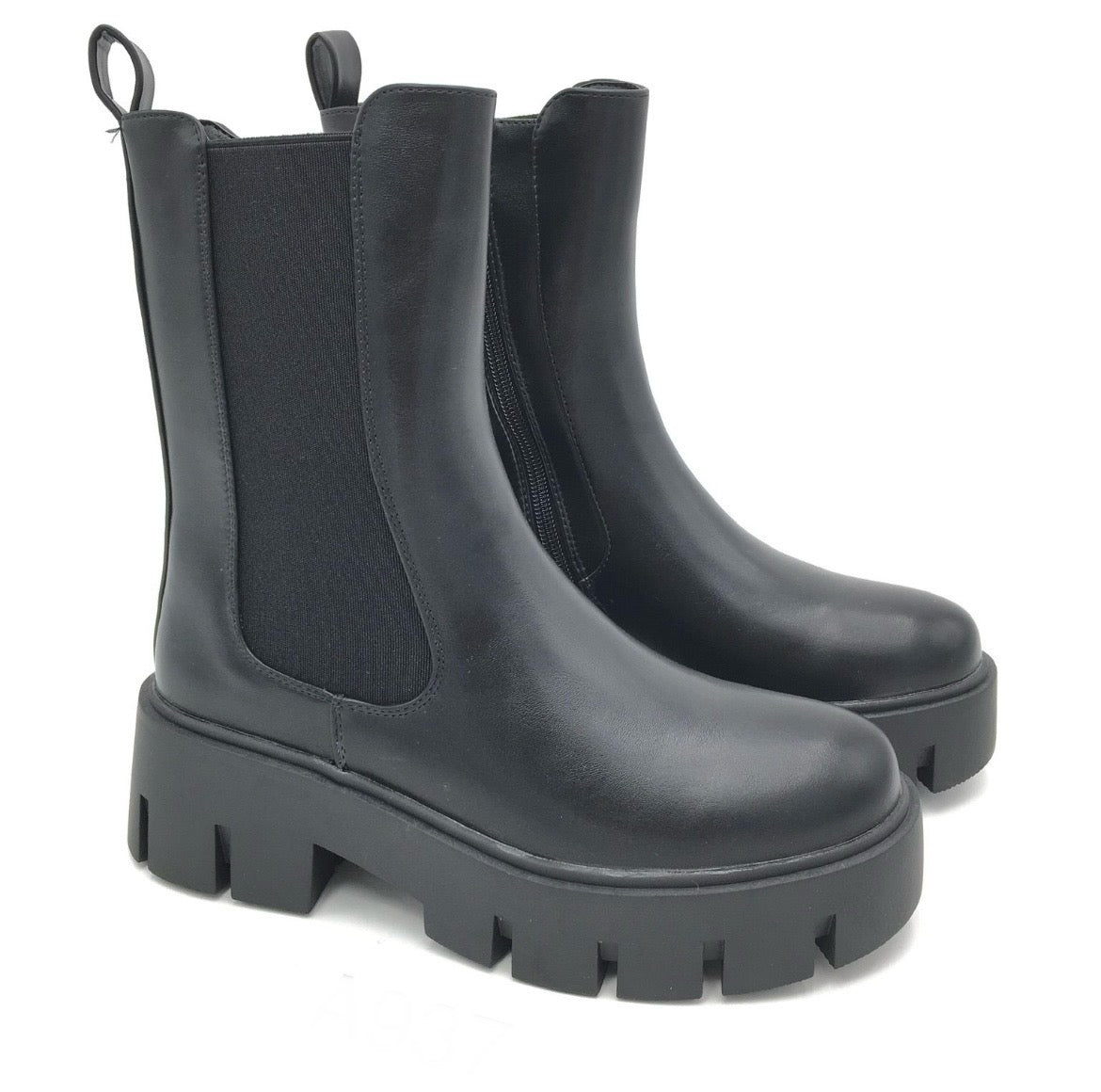 Boots mit dicker Sohle