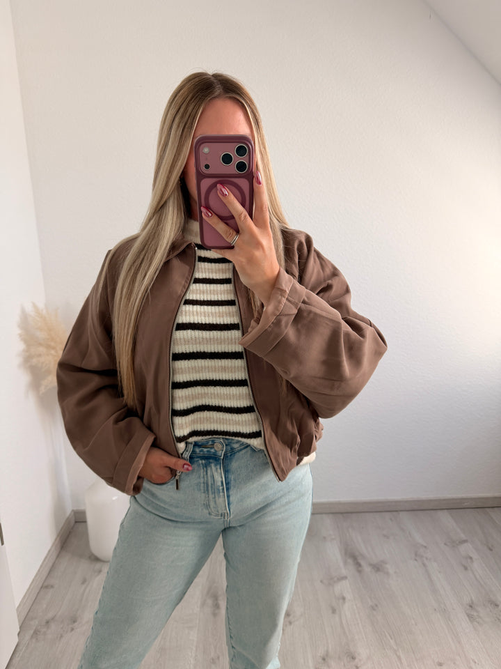 JACKE MALIYA