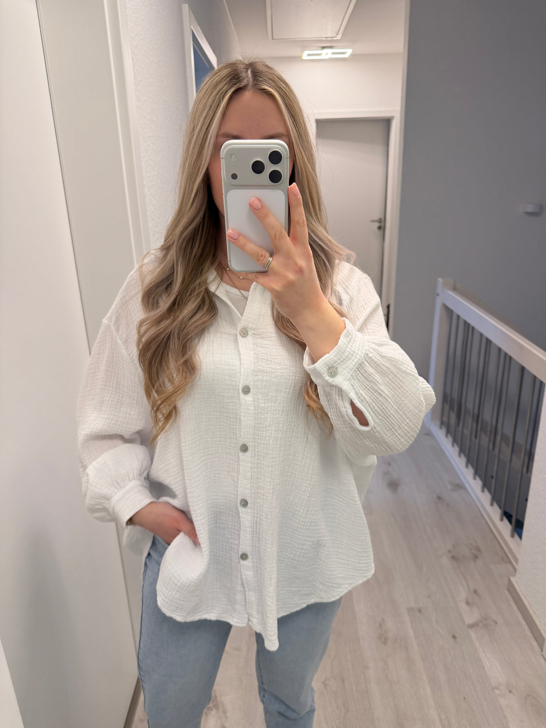 KURZE MUSSELINBLUSE (VERSCH. FARBEN)