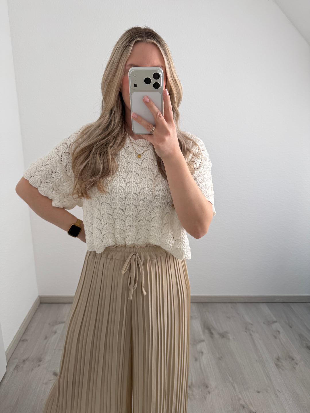 PLISSEEHOSE (VERSCH. FARBEN)