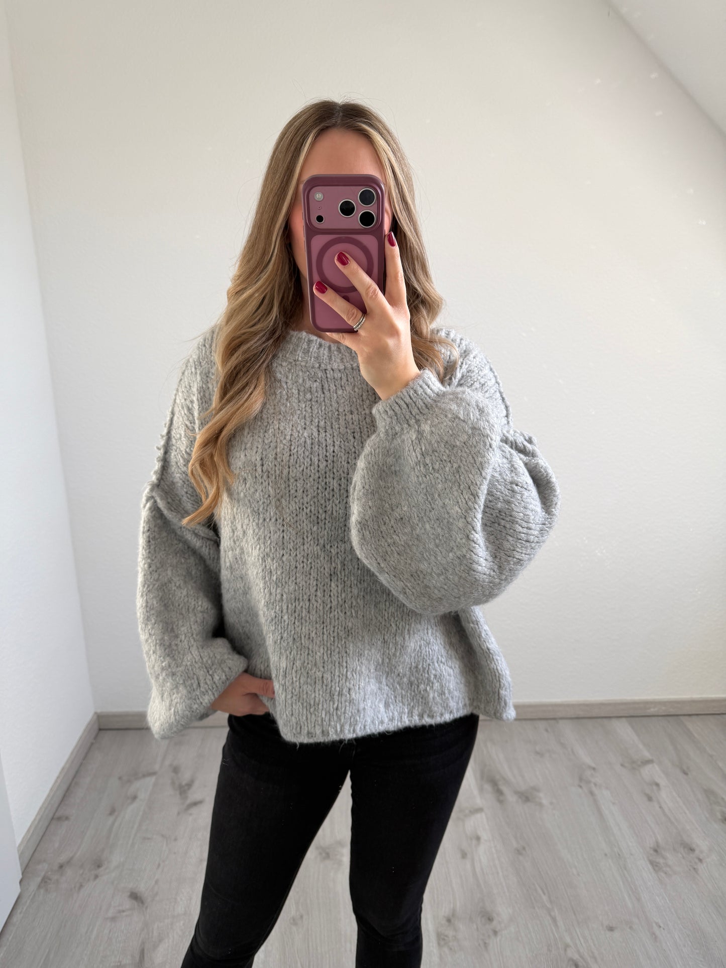 Kurzer Pullover Mara (versch. Farben)