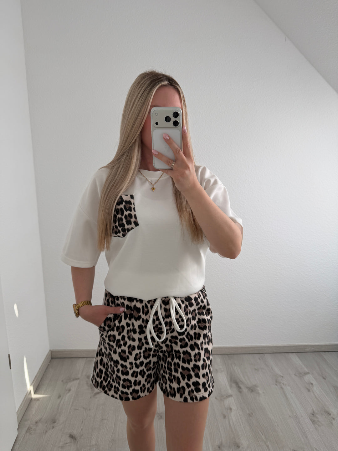 WEICHES LEO SET