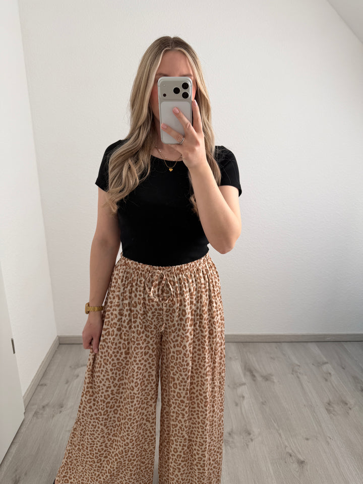 LOCKERE LEOHOSE (VERSCH. FARBEN)