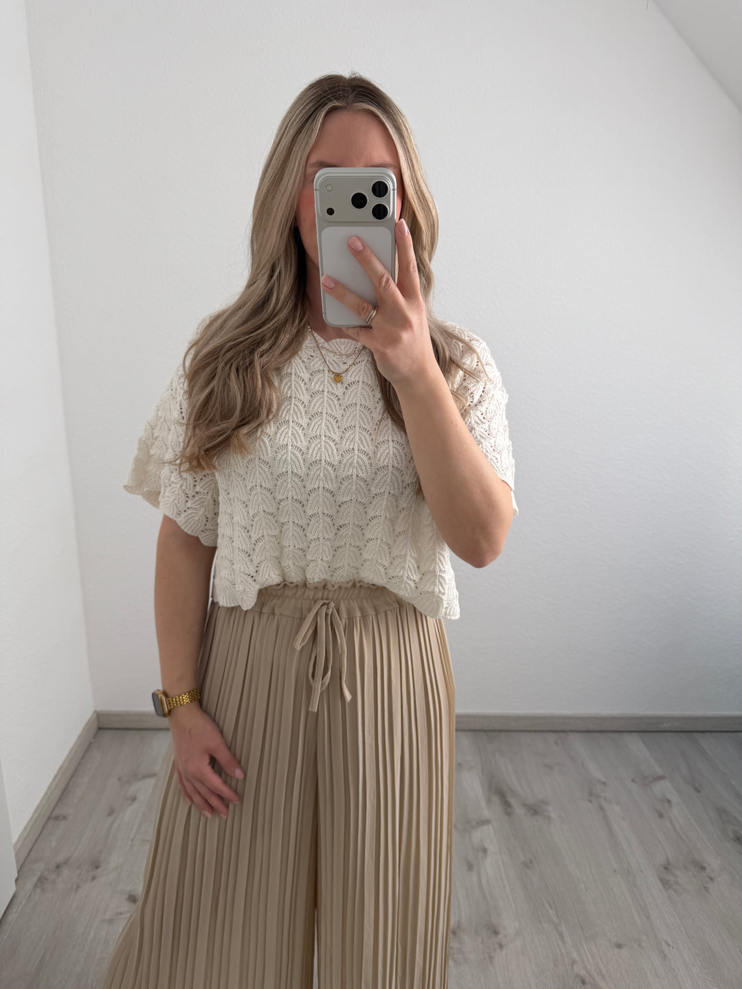 PLISSEEHOSE (VERSCH. FARBEN)