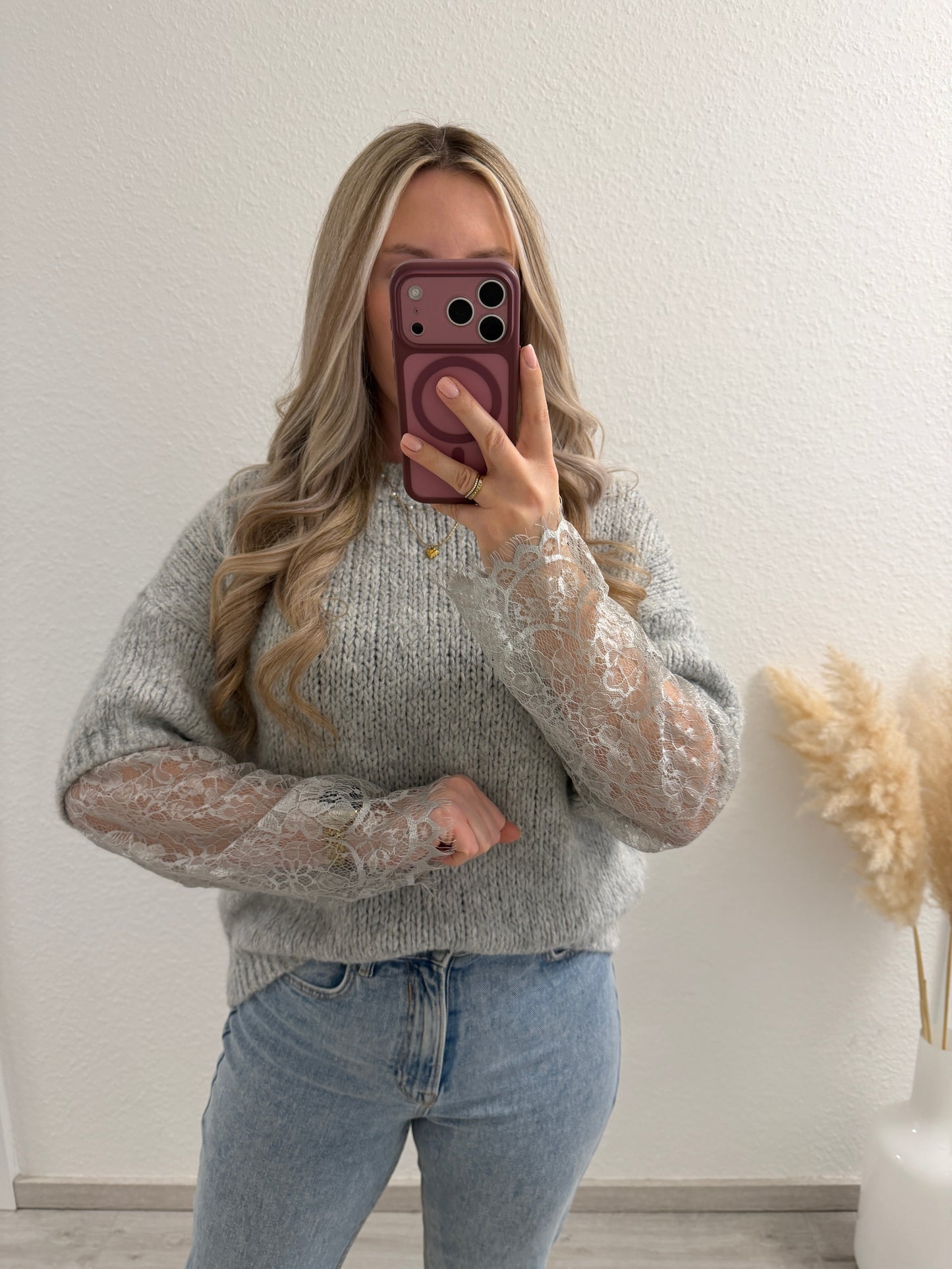 Kurzarmpullover mit Spitze (versch. Farben)