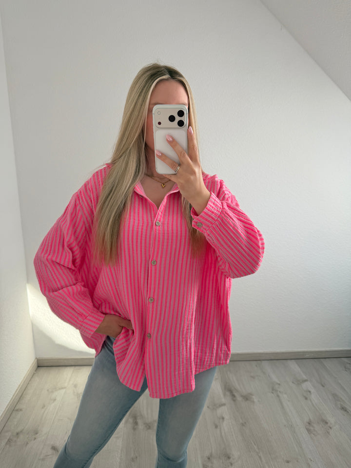 KURZE GESTREIFTE MUSSELINBLUSE