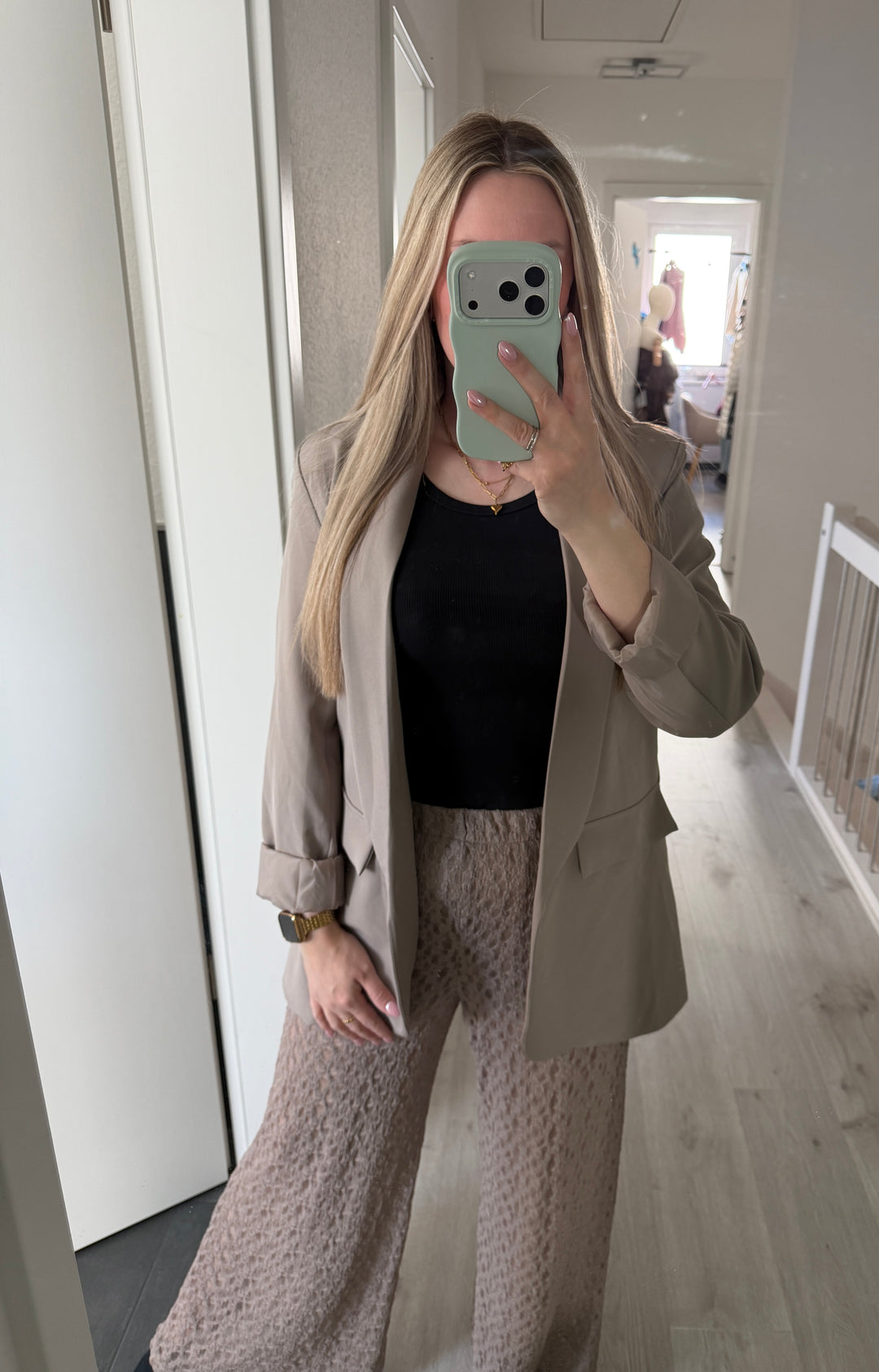 SPITZENHOSE