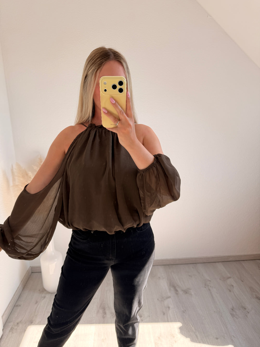 OFF SHOULDER BLUSE