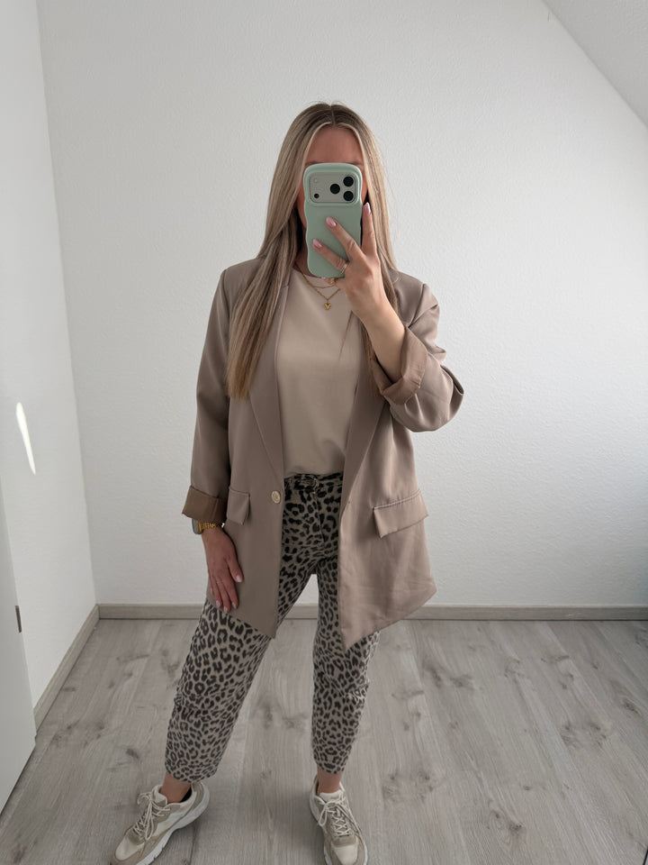 LEO MOM JEANS
