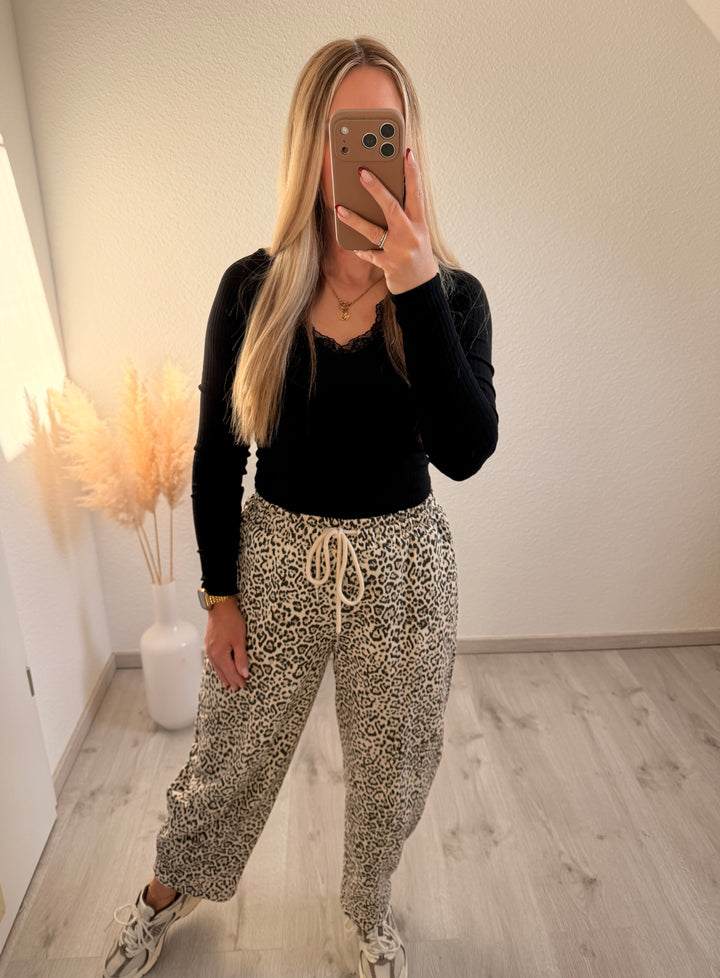 LEO STOFFHOSE